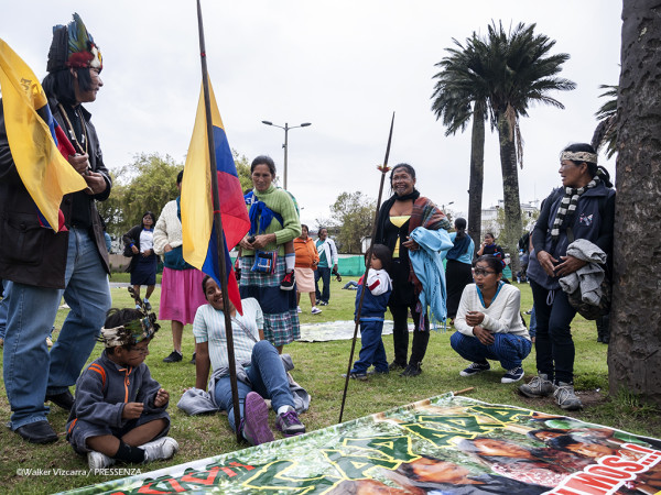 Marcha de las mujeres amazonicas en Quito