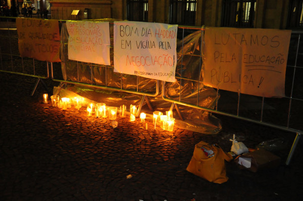 vigilia-professores-prefeitura-06