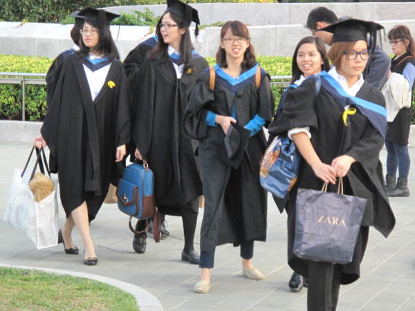 Memorable graduation day at Occupy Central