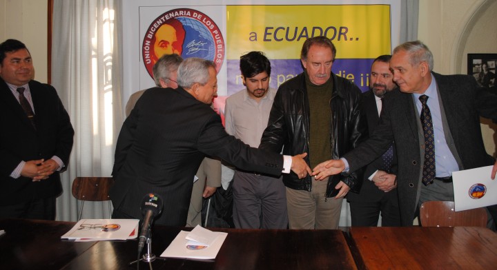 Apoyo a Ecuador-Magaly Navarrete (3)