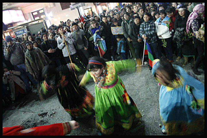 Mapuches, plaza italia-Fotos de Marcela Contardo Berríos-27-agost-2015 (10)
