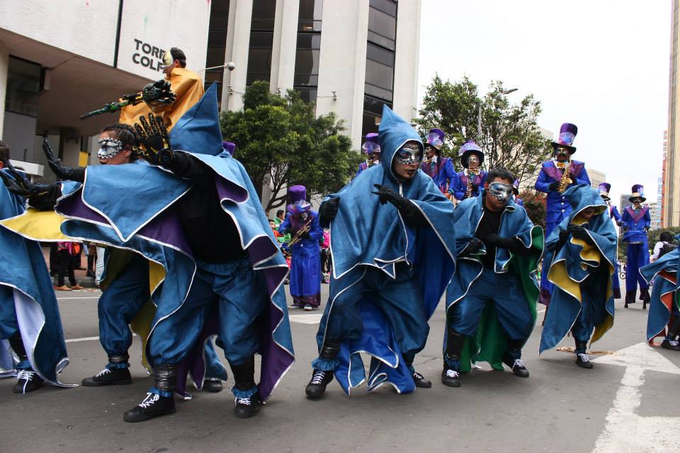 groupe bleu capuchon