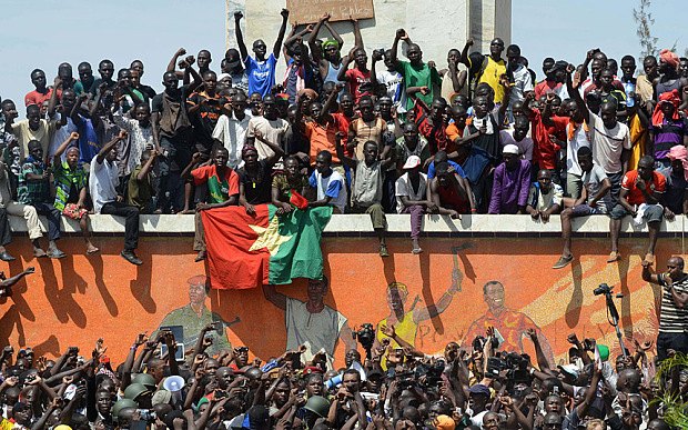 Burkina Faso, la gente “fa il vuoto” ai golpisti