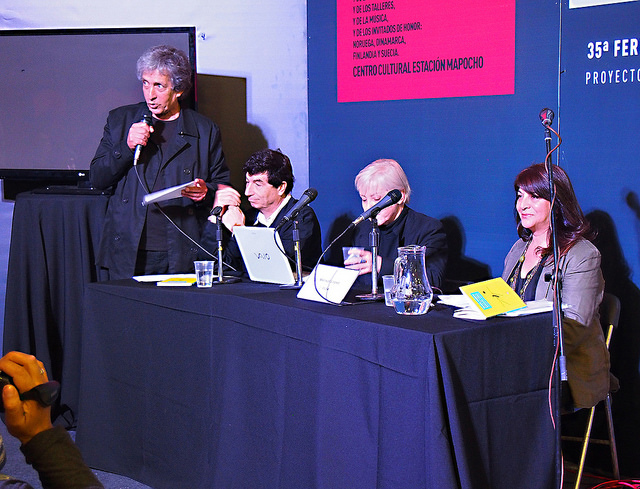 22280338990_defae96b7a_z