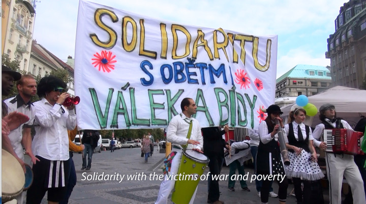 manifestazione pace Praga
