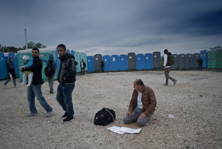 October  , 2015: Maro Kouri