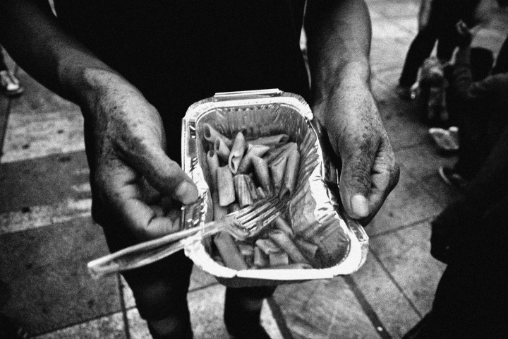 Lesvos_Refugees_Cooking_Food_05