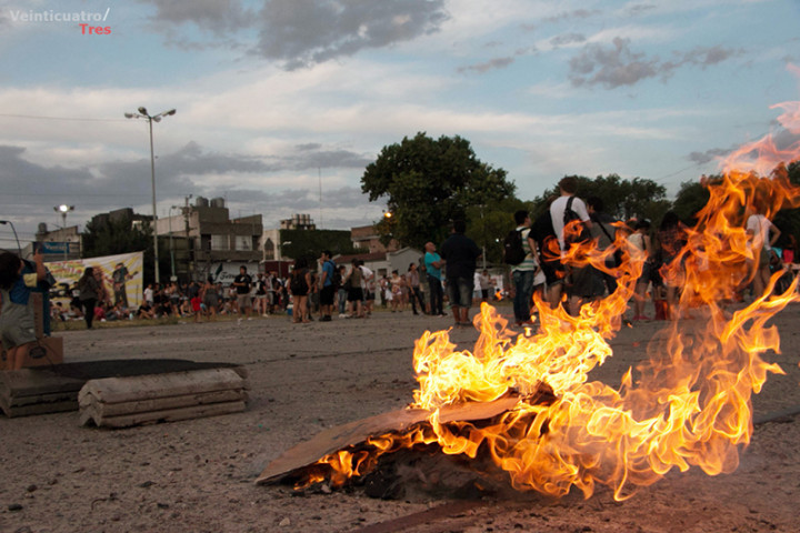 veinticuatrotres-007