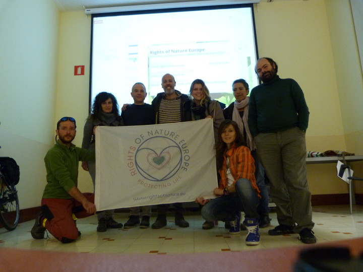 derechos-de-la-naturaleza-ciclista