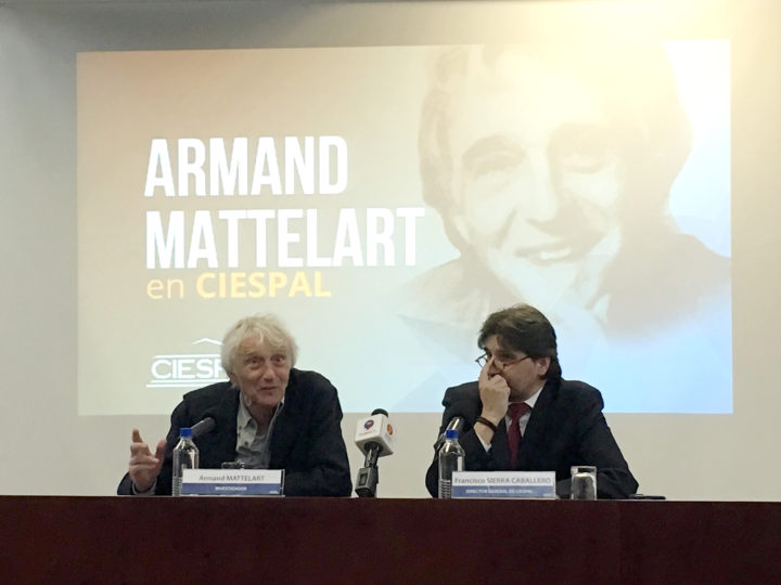 Armand Mattelart y Francisco Sierra Caballero (CIESPAL)