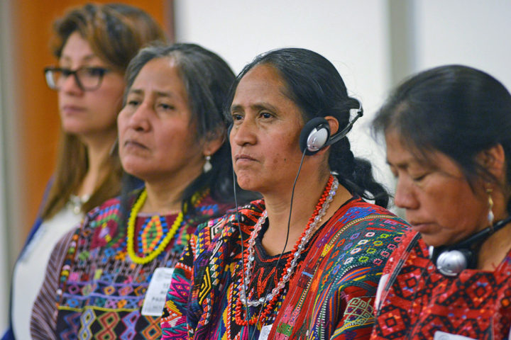Mujeres guatemaltecas en reunión de la CIDH sobre la violencia contra las mujeres. Foto Daniel Cima, CIDH
