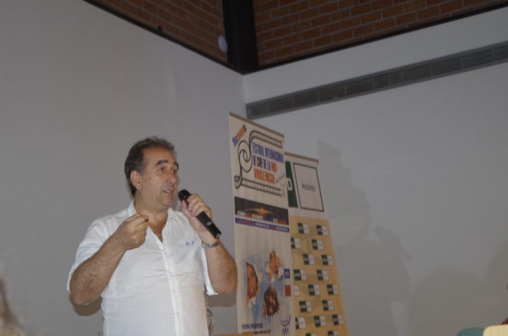 Si David hubiera persuadido a Goliat_Carlos Santos