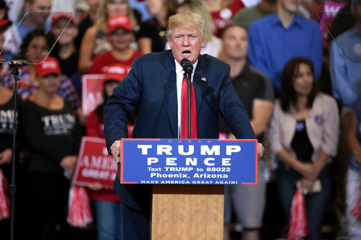 Donald Trump em Phoenix, capital do Arizona, na reta final da campanha, em outubro. Foto: Flickr/Gage Skidmore.