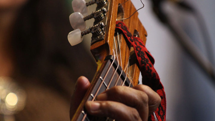 La guitarra de Rodolfo Cancino. Foto Gustavo Figueroa.