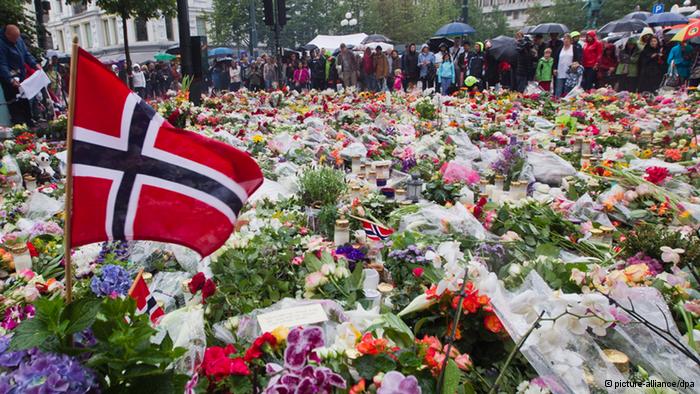Pressenza - Noruega lembra dois anos dos atentados de Oslo ...
