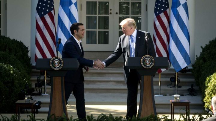 Trump a Tsipras: “Sei uno dei nostri migliori clienti!”