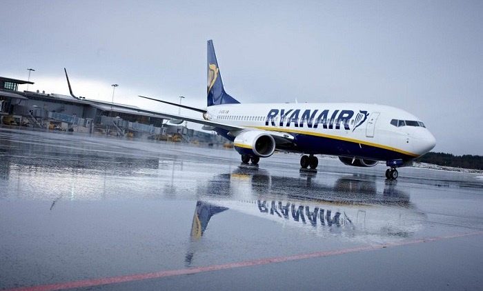 ryanair-aircraft-3