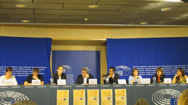 Maintenant le peuple Élargissement du mouvement