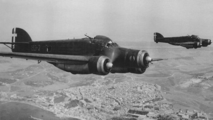 I_Savoia-Marchetti_S.M.79 che bombrarono Granollers