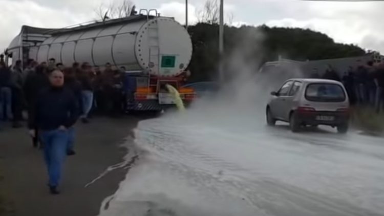 Rivolta del latte Sardegna