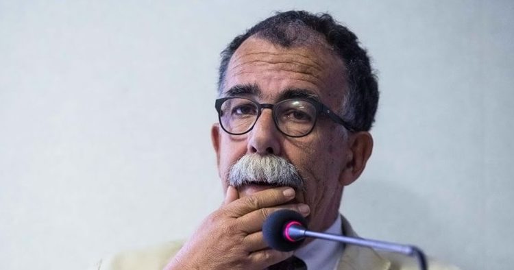 Sospesa la revoca della scorta a Ruotolo