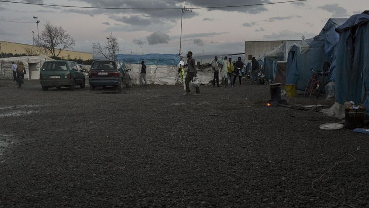 San Ferdinando, uno sgombero propagandistico che non risolve nulla