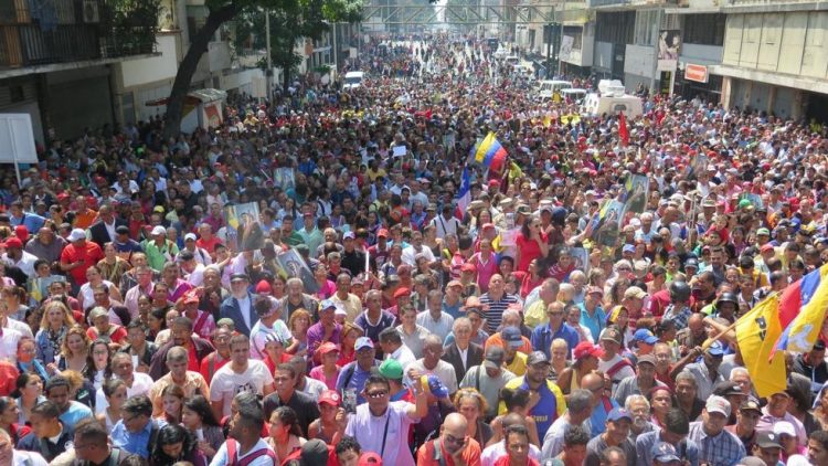 manifestazione chavista in Venezuela