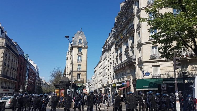 Suicidez-vous ? Sûrement pas. Mais n’obéissez plus !