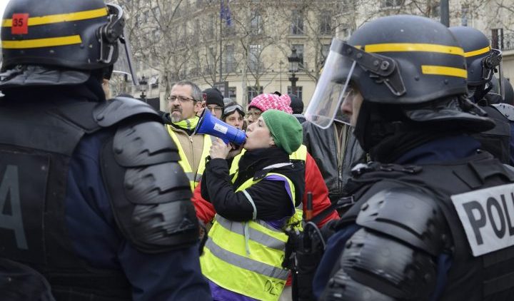 Gelbwesten Akt 24: Macrons Zugeständnisse lösen die Krise nicht