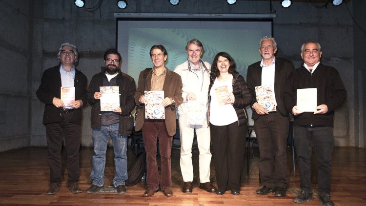 Autores de las publicaciones presentadas esta tarde en el Foro Humanista Latinoamericano, en Santiago de Chile