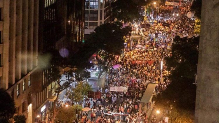 Manifestanti-Brasile