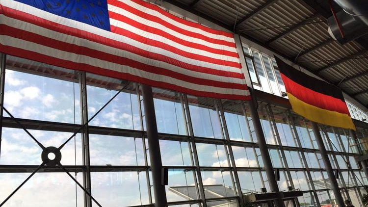 Demonstrationsfreiheit geht vor US-Hörigkeit