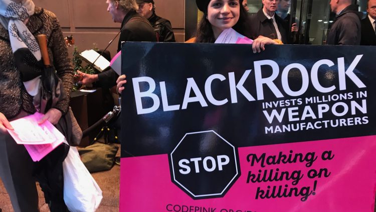 Un appello a investire nella pace durante l'assemblea degli azionisti Blackrock