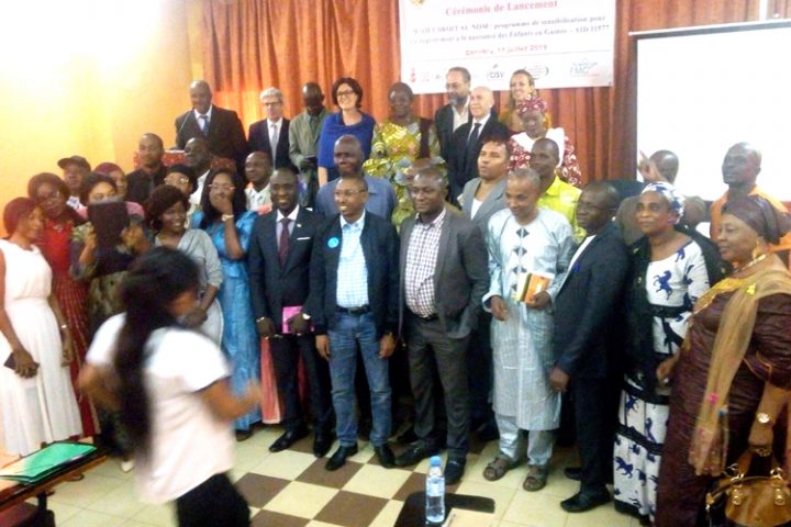Enregistrement à la naissance des enfants en Guinée : 3 ONG en consortium lancent un projet de sensibilisation à Conakry