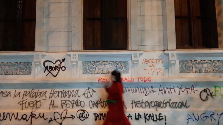 Chili : Marche massive pour un avortement libre et gratuit