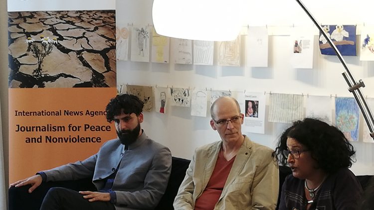 Ein Iraner und eine Israelin sprechen über Atomwaffen…