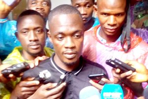 Musellement de la presse guinéenne : des organisations professionnelles des médias tiennent un sit-in devant la Haute Autorité de la Communication (HAC)