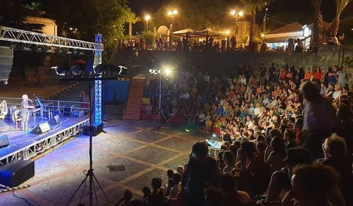 Riace durante lo spettacolo di Ascanio Celestini