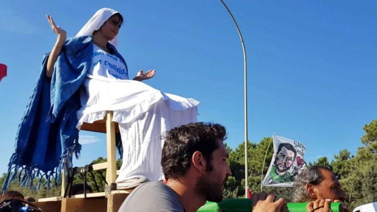 Non sono nata per condividere l'odio, ma l'amore