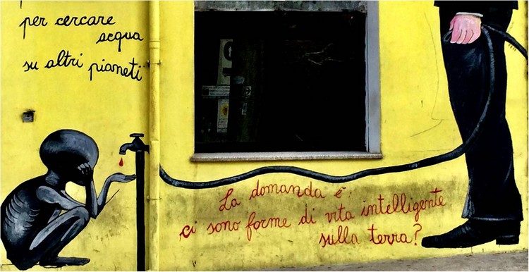 En faisant de l’eau une source de profits, on vole la vie