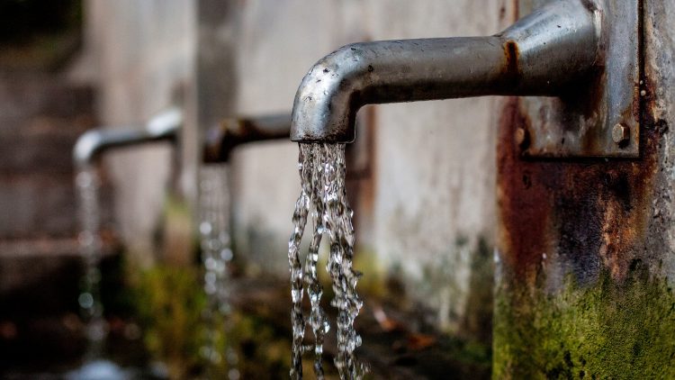 Eau 2. Système de transformation de l’eau salée en eau potable peut changer la vie de 3 milliards de personnes