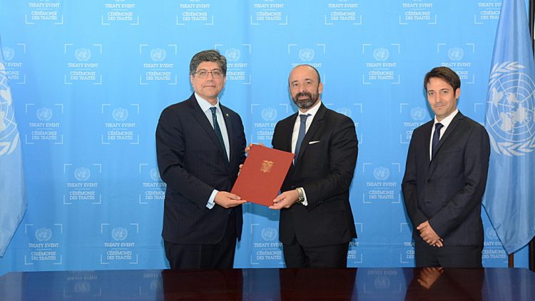Ratifizierung Ecuadors des Atomwaffenverbotsvertrags der Vereinten Nationen