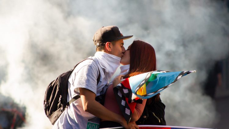 Vers La Moneda, le Palais présidentiel chilien : ce que les médias ne montrent pas