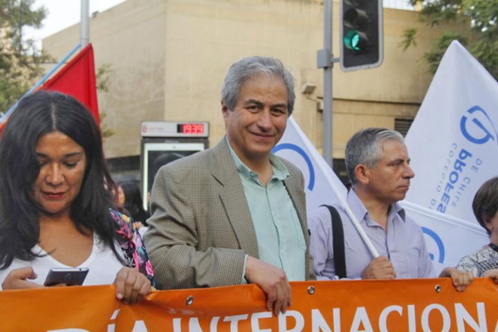 Explosion sociale au Chili. Mario Aguilar : « La violence vient des puissants. Prenons soin les uns des autres.