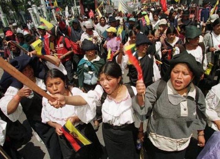 Équateur : les transporteurs négocient. La grève continue et les acteurs changent