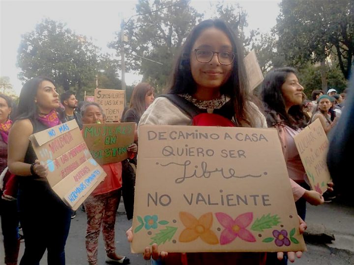 Mensajes durante la marcha