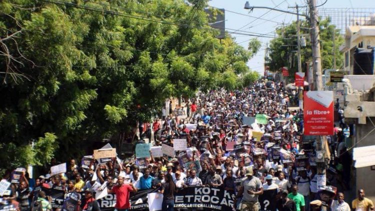 Haiti wacht auf: Demonstrationen legen das Land still