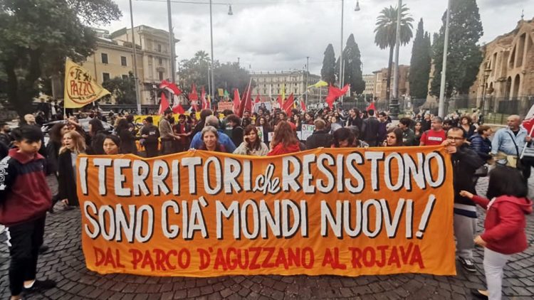 Roma manifestazione contro la guerra al Rojava