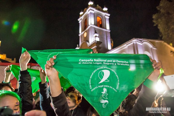 Argentinien legalisiert Abtreibung - historischer Sieg nach jahrzehntelangem Kampf