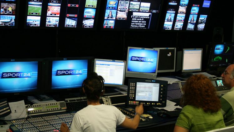 Five Lessons for Journalism in the Age of Rage– & Where Lies Travel Faster Than Truth